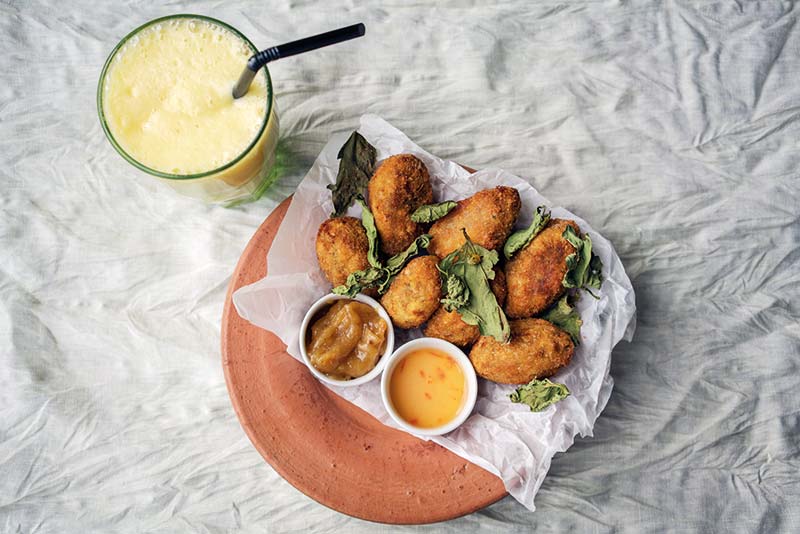 Uma viagem profunda e silenciosa pela Amazônia, ao som da rica natureza da fauna e da flora