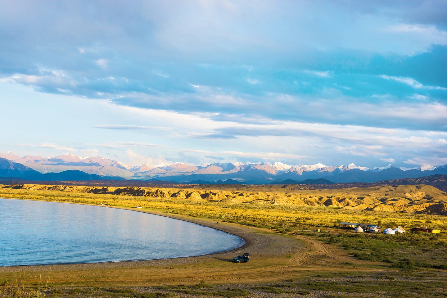 Nos Trilhos da Ácia Central - Latitudes - Jornal aQuadra