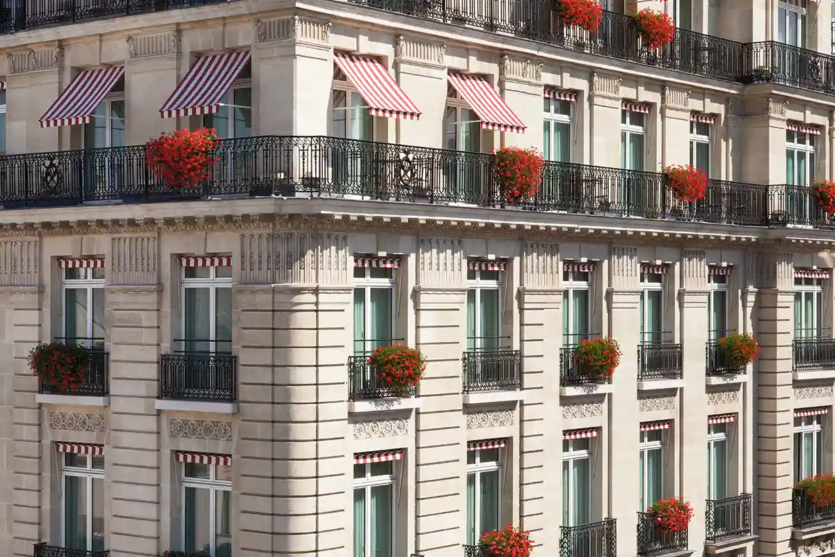 Paris em festa - Turismo - Jornal aQuadra - Hlena Montanarini