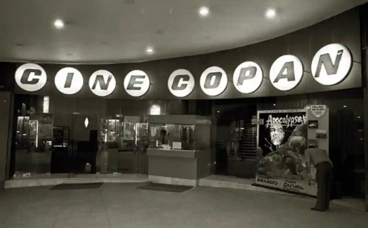 Pelos corredores do Copan - Jorna aQuadra